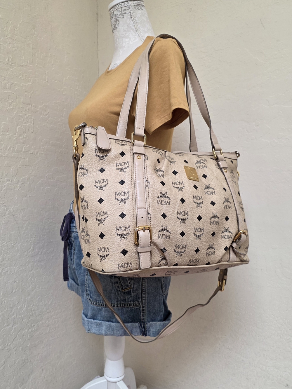 MCM Cream Medium With Long Handle Shoulder Tote Bag AUTHENTIC